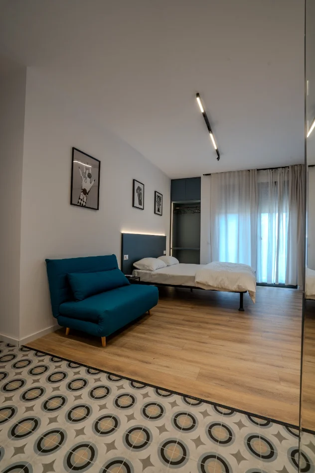 Tirane, shitet apartament 1+1 , 74 m² 167.500 € (Bulevardi i Ri)