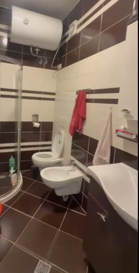 Tirane, shitet apartament 4+1 Kati 7, 136 m² 195.000 € 