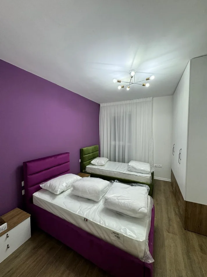 Tirane, jepet me qera apartament 2+1 , 840 € (Don Bosko)