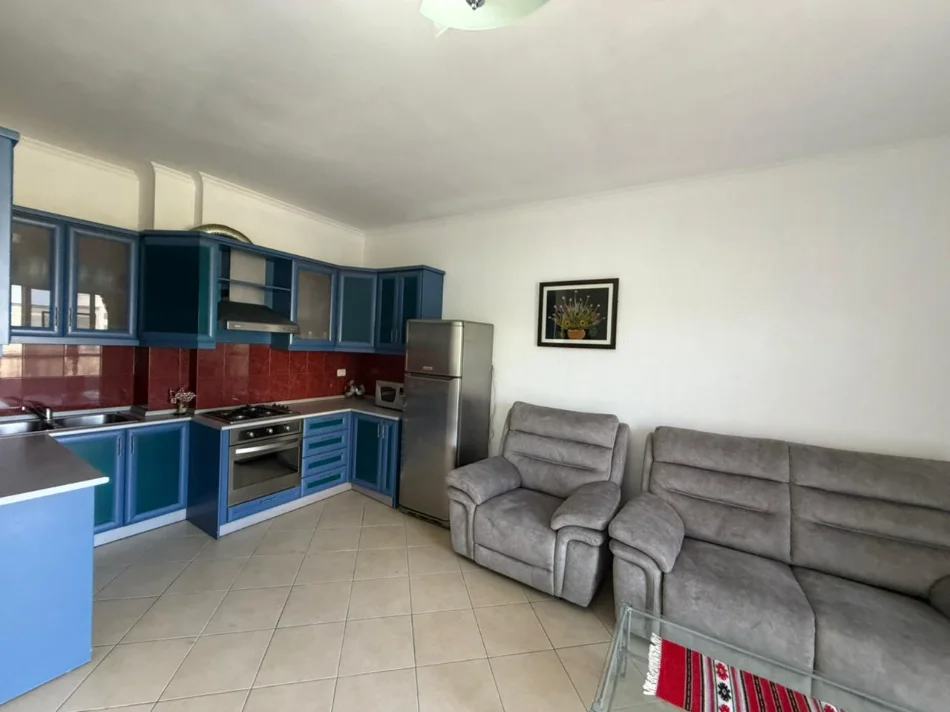 Durres, shitet apartament 2+1+Ballkon Kati 5, 75 m² 110.000 € (Plazh Hekurudha)