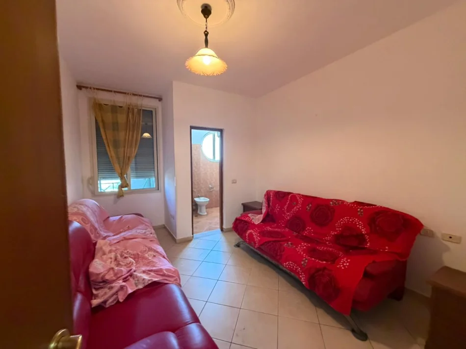 Durres, shitet apartament 2+1+Ballkon Kati 5, 75 m² 110.000 € (Plazh Hekurudha)