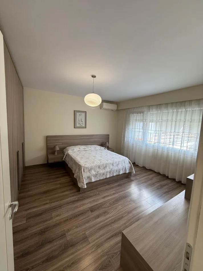 Tirane, jepet me qera apartament+verande | Penthouse 2+1+Ballkon Kati 2, 130 m² 1.300 € (Long Hill Residence)