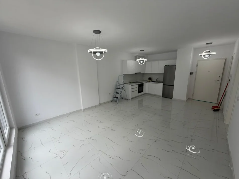 Tirane, jepet me qera apartament 1+1 Kati 1, (jordan misja)