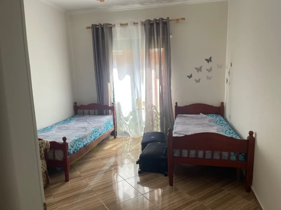 Tirane, jepet me qera apartament 2+1+Ballkon Kati 2, 90 m² 500 € 