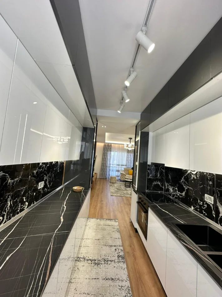 Tirane, shitet apartament 2+1 Kati 7, 116 m² 265.000 € (Pallati me Shigjeta)