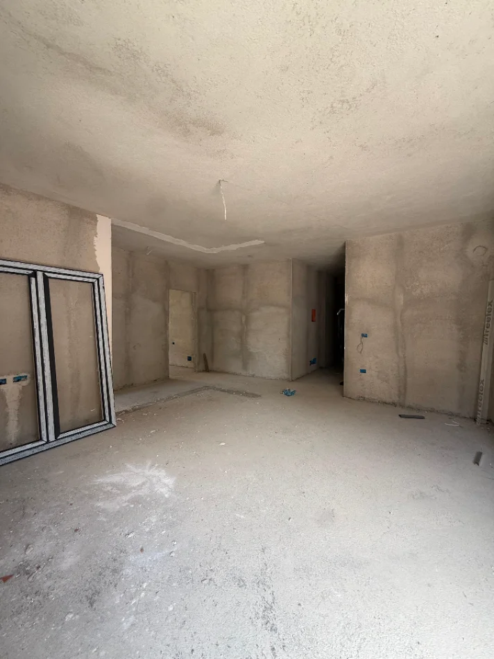 Tirane, shitet apartament 2+1 Kati 1, 100 m² 240.000 € (MIHAL GRAMENO)