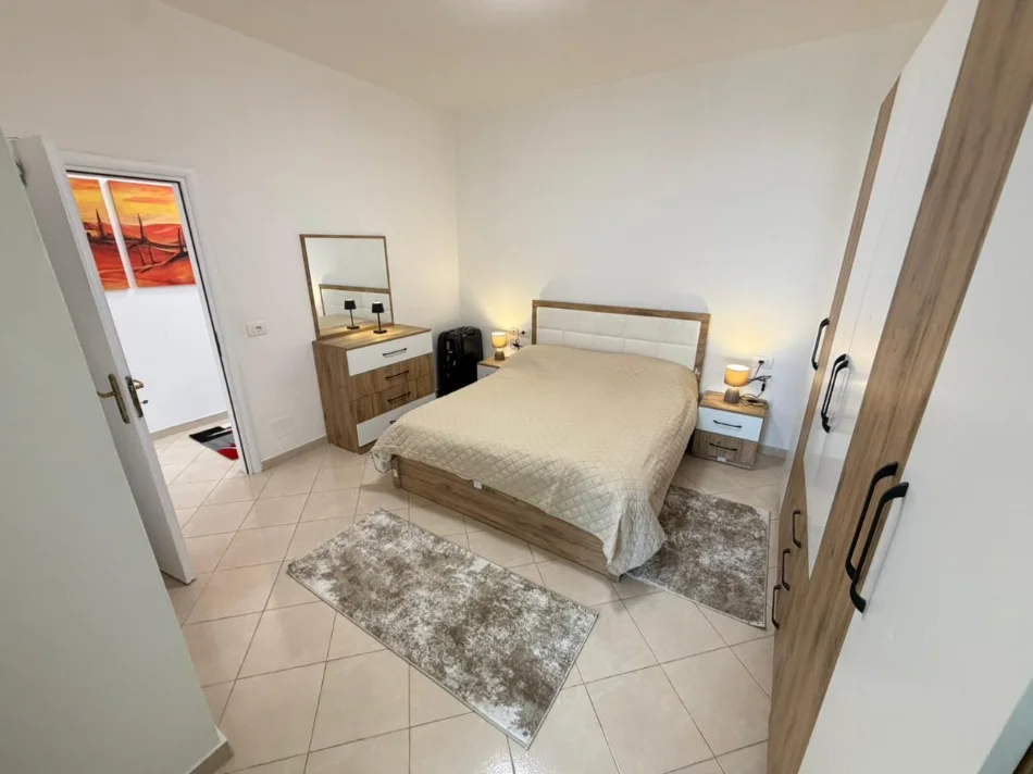 Tirane, jepet me qera apartament Dublex Kati 7, 100 m² 550 € (ASTIR)