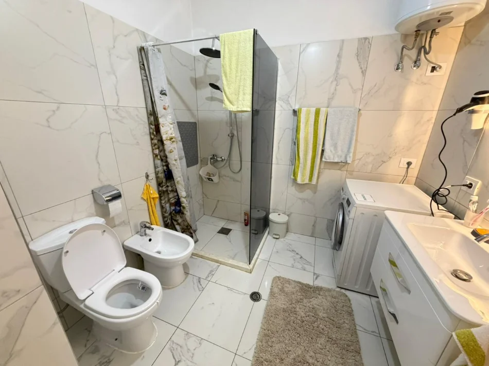 Tirane, jepet me qera apartament Dublex Kati 7, 100 m² 550 € (ASTIR)