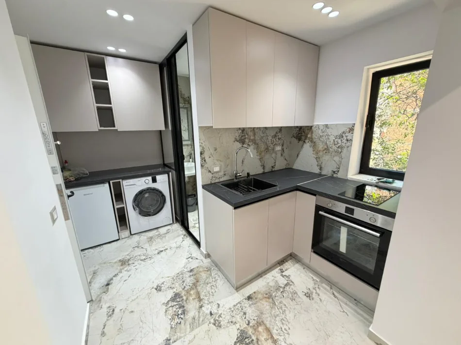 Tirane, shitet apartament 1+1 Kati 3, 47 m² 145.000 € (shkolla e baletit)