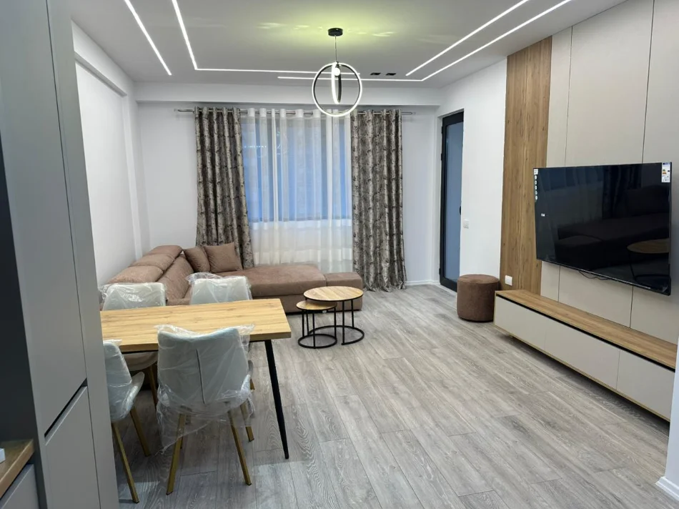 Tirane, jepet me qera apartament 1+1+Ballkon+Post Parkimi, Kati 4, 70 m², 50.000 Leke/Muaj (Astir, Rezidenca Urban Gate)