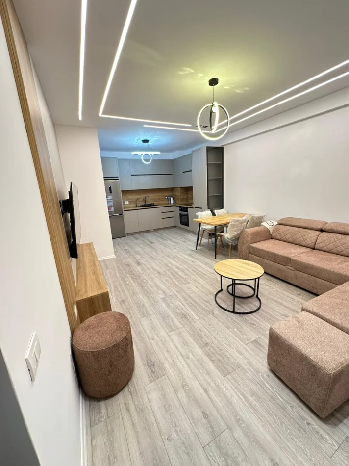 Tirane, jepet me qera apartament 1+1+Ballkon+Post Parkimi, Kati 4, 70 m², 50.000 Leke/Muaj (Astir, Rezidenca Urban Gate)