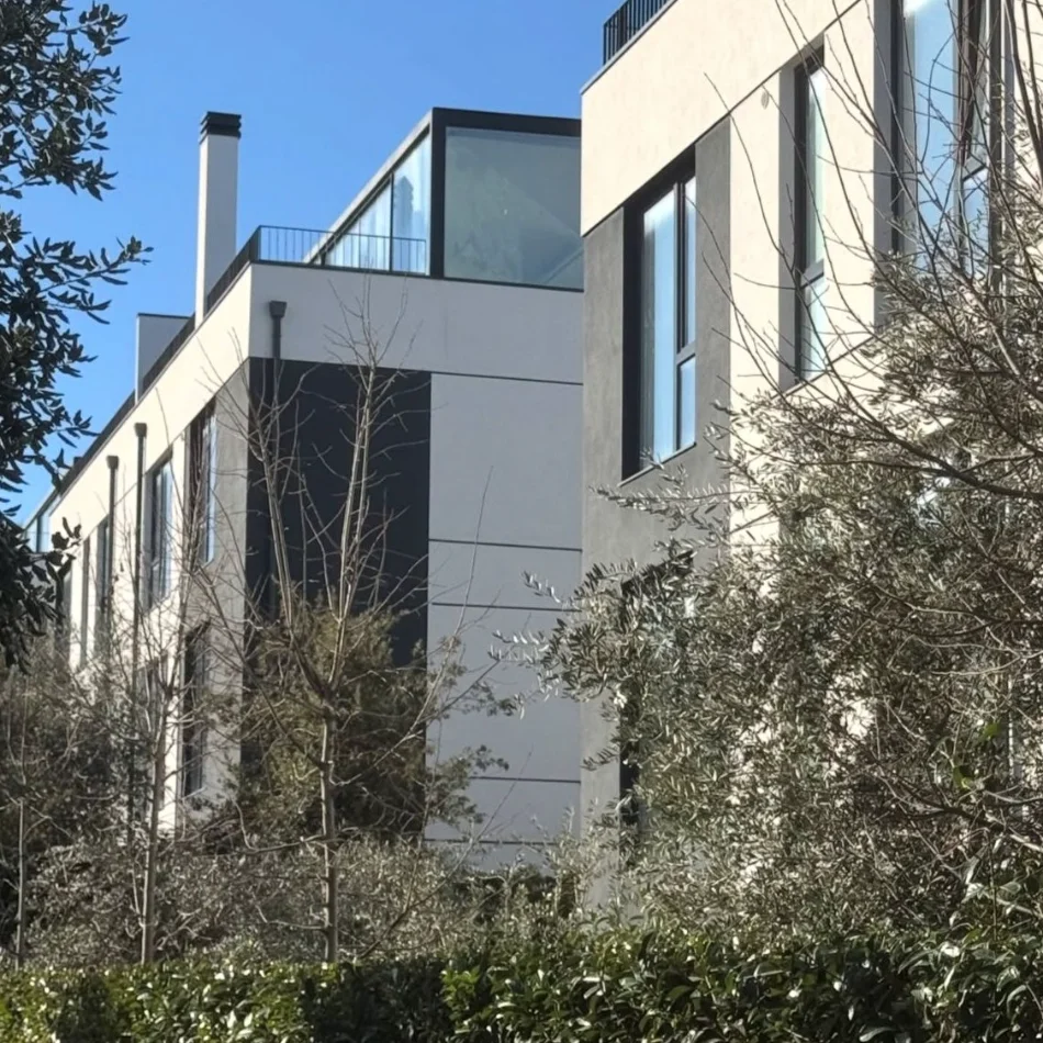 shitet apartament 3+1+Ballkon , 141 m² 550.000 € (Liqeni i Thate)
