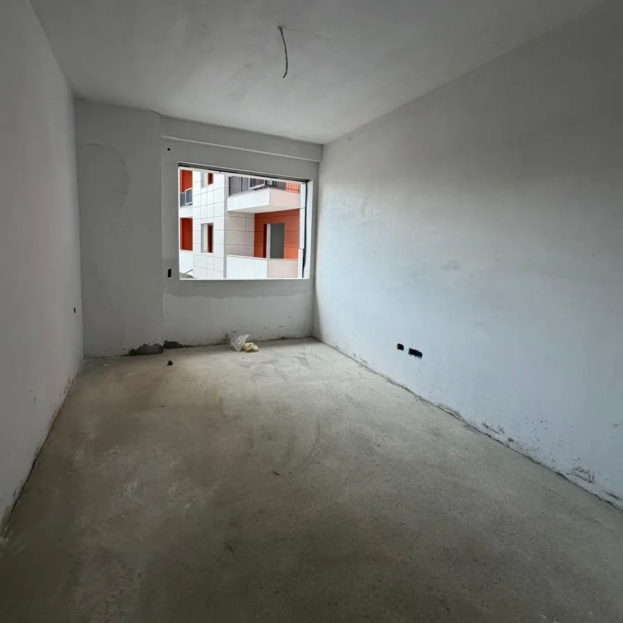 Tirane, shitet 2+1+Ballkon , 106 m² 122.176 € (Paskuqan)