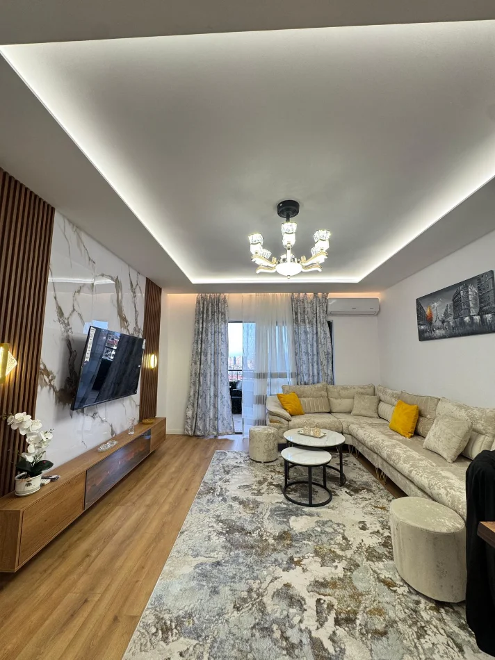 Tirane, shes 2+1+Ballkon , 116 m² 265.000 € 