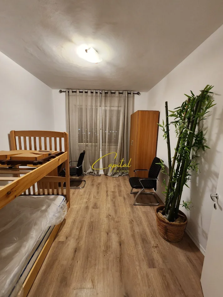 Tirane, jepet me qera apartament 2+1 Kati 7, 90 m² 450 € (UNIVERS CITY)