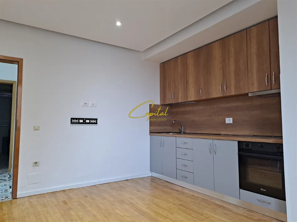 Tirane, jepet me qera apartament 2+1 Kati 2, 85 m² 550 € (ISH STACIONI TRENIT)