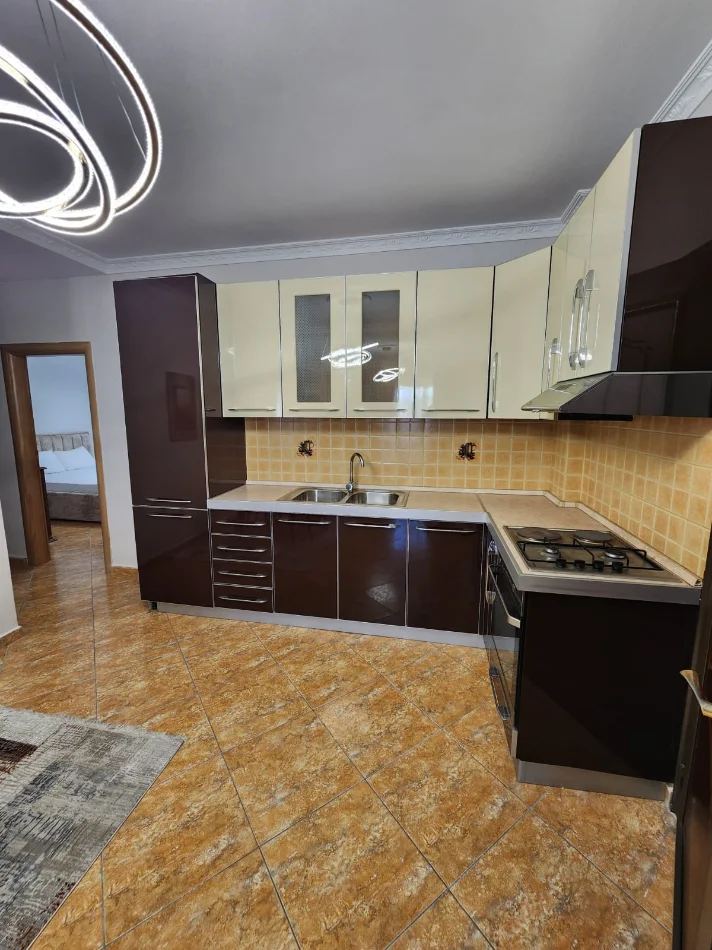 Shqiperi, shitet apartament 2+1 Kati 9, 90 m² 140.000 € 