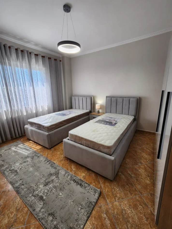 Shqiperi, shitet apartament 2+1 Kati 9, 90 m² 140.000 € 