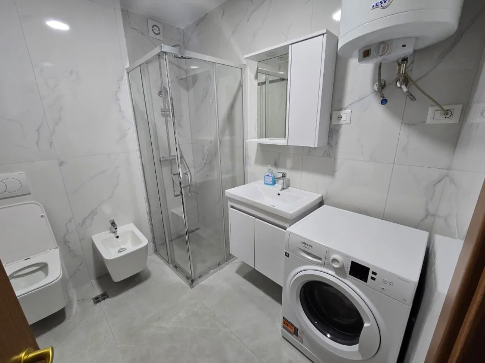 Tirane, shitet apartament 2+1 Kati 5, 101 m² (Rr. e Kosovareve)