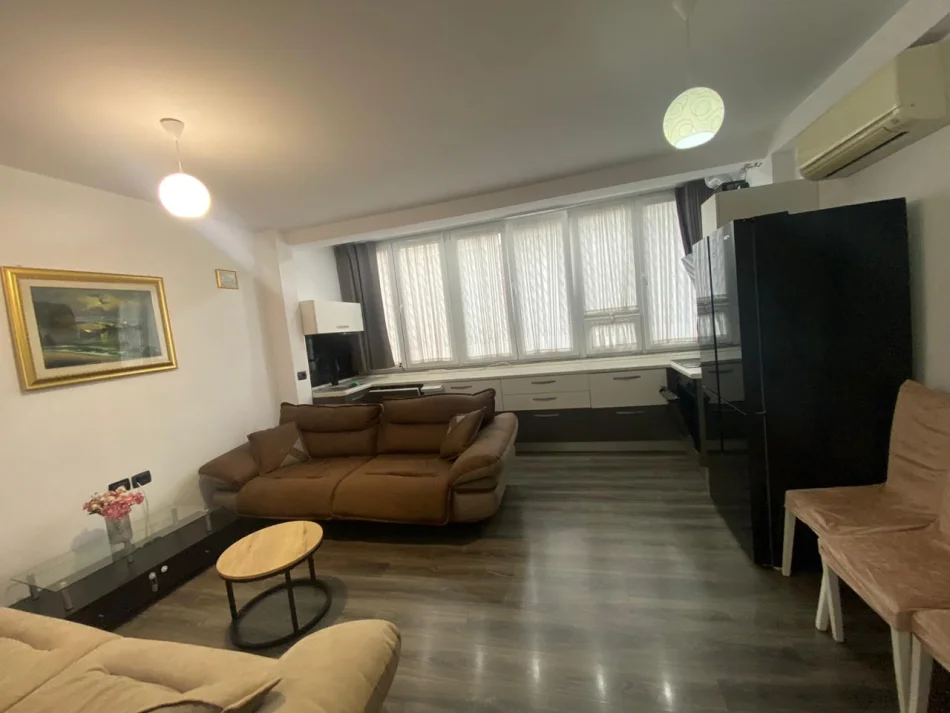 Shitet apartament 2+1 , 90 m² 189.000 € (Ish Fusha e Aviacionit)