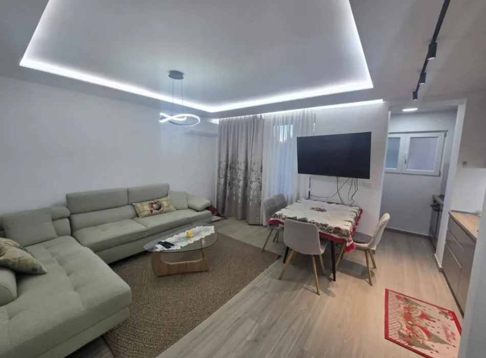 Tirane, shitet 2+1 Kati 2, 78 m² 200.000 € 