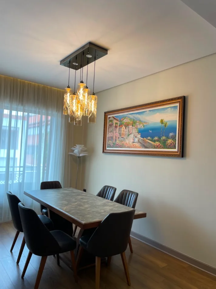 Tirane, shitet apartament 2+1+Aneks+Ballkon Kati 7, 141 m² (Rruga Kavajes)