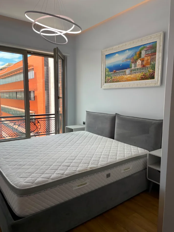 Tirane, shitet apartament 2+1+Aneks+Ballkon Kati 7, 141 m² (Rruga Kavajes)