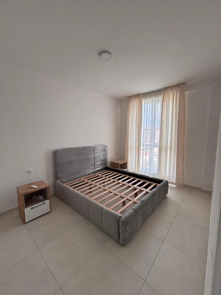 Tirane, jepet me qera apartament 2+1 , (siri kodra)