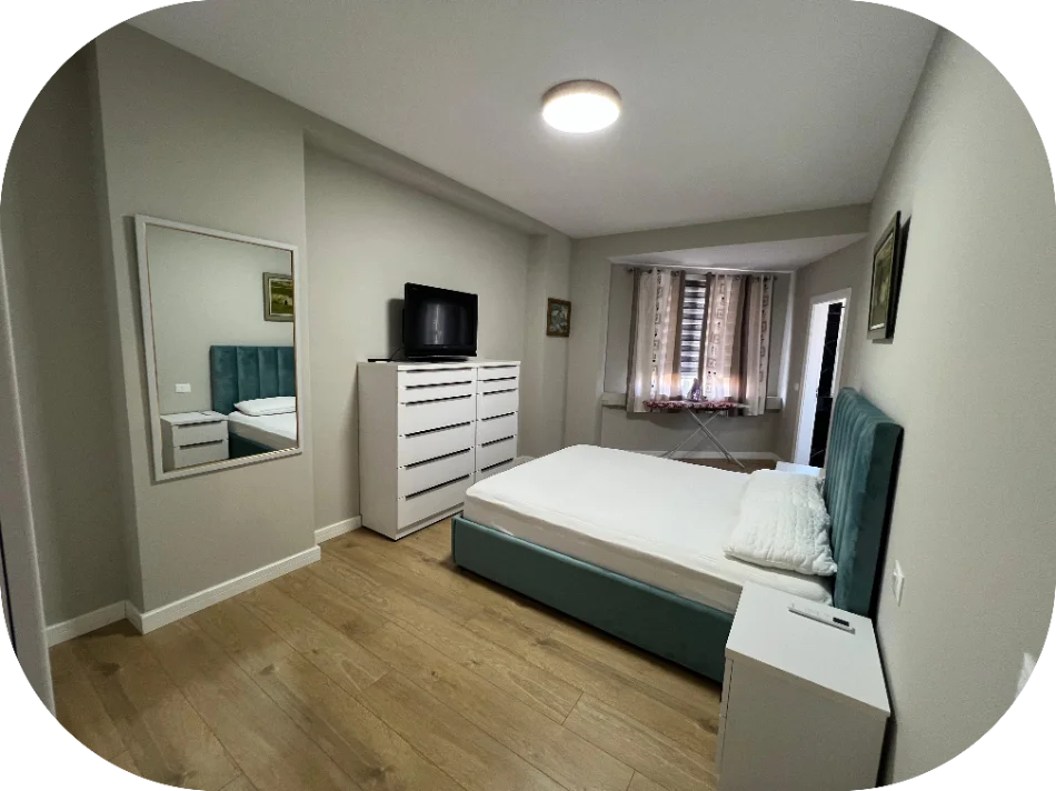 Tirane, jepet me qera apartament 2+1+Ballkon Kati 9, 130 m² 1.000 € (Shkolla e Baletit Tiranë)