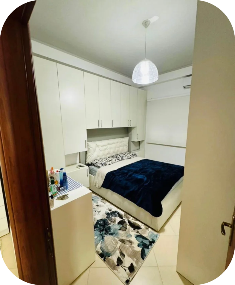 Tirane, jepet me qera apartament 1+1+Ballkon Kati 3, 76 m² 650 € (Rruga Bill Klinton)