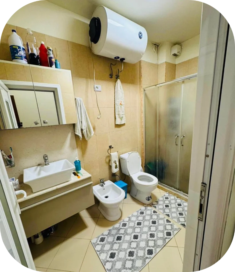 Tirane, jepet me qera apartament 1+1+Ballkon Kati 3, 76 m² 650 € (Rruga Bill Klinton)