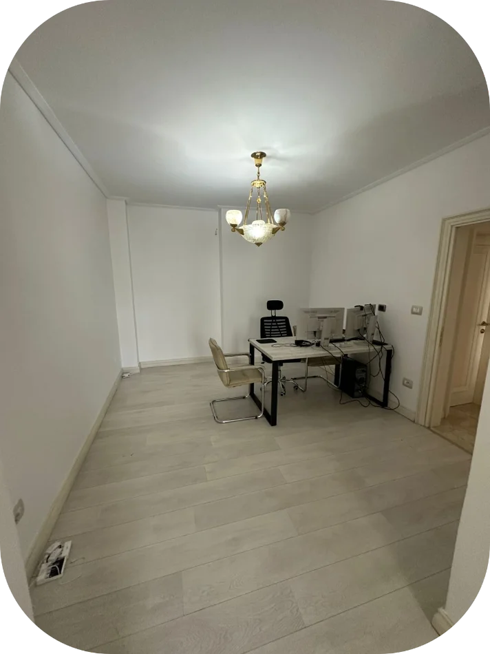 Tirane, jepet me qera ambjent biznesi Kati 4, 110 m² 1.000 € (Bllok, Tiranë)