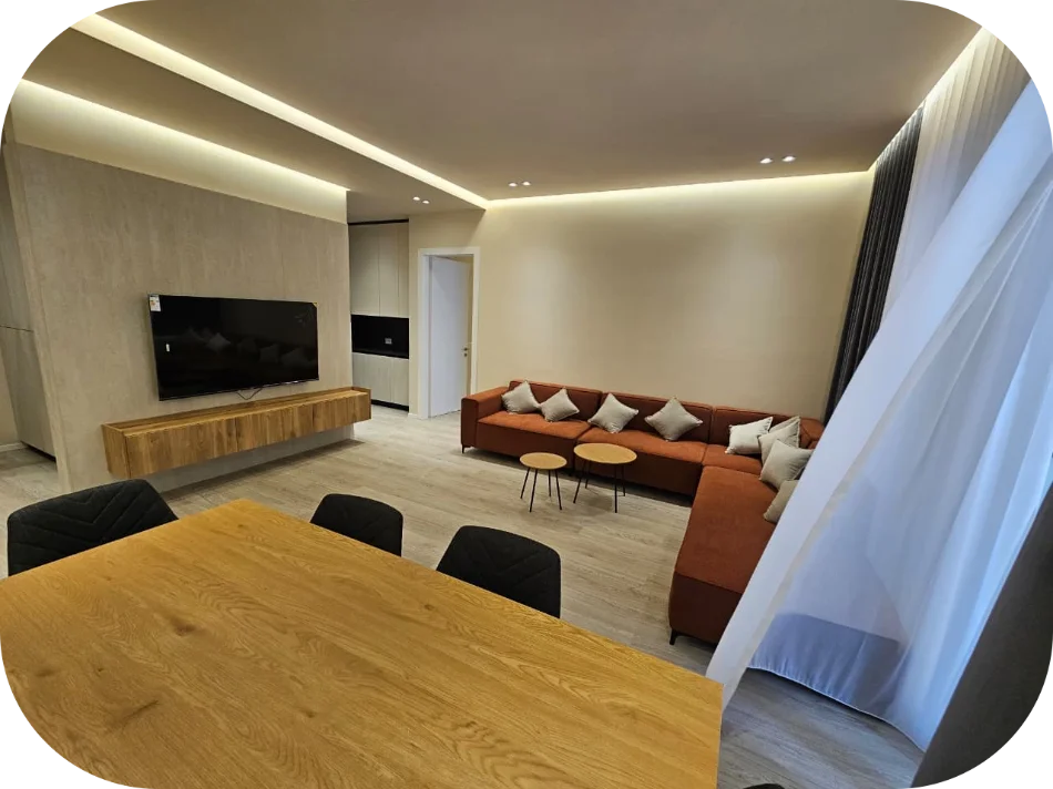 Tirane, jepet me qera apartament 2+1+Ballkon Kati 5, 115 m² 1.600 € (Kompleksi Delijorgji, Tiranë)