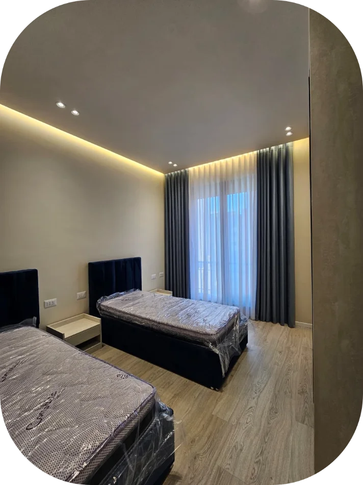 Tirane, jepet me qera apartament 2+1+Ballkon Kati 5, 115 m² 1.600 € (Kompleksi Delijorgji, Tiranë)