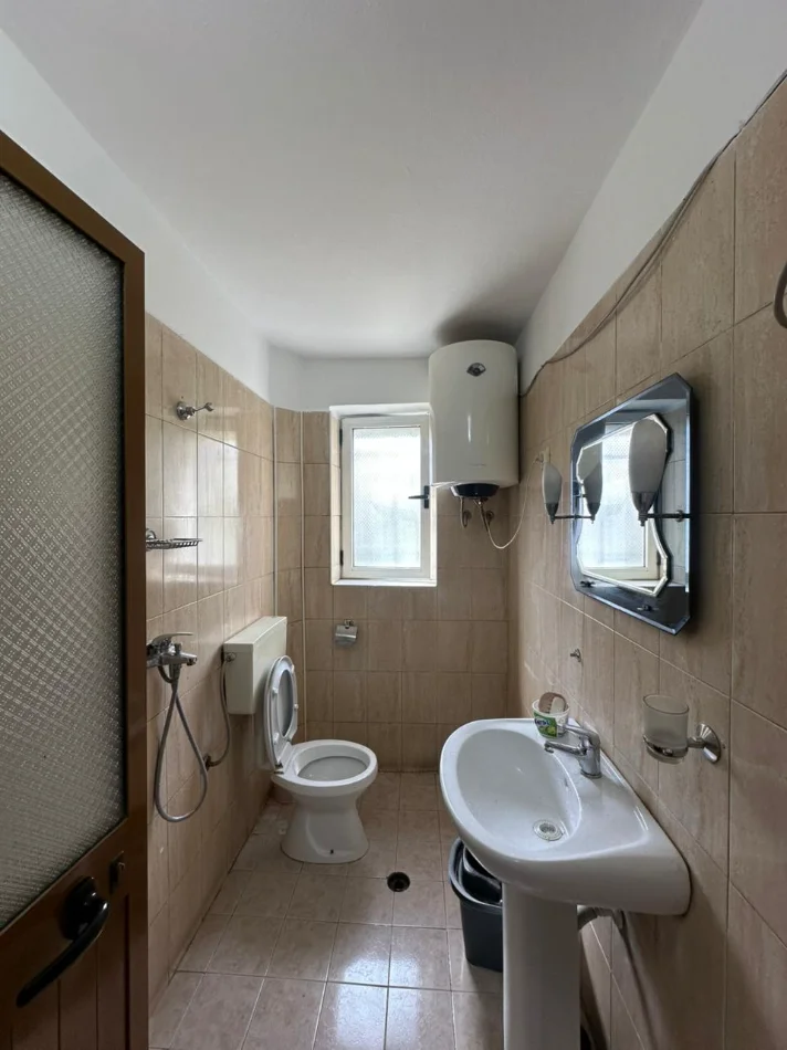 Tirane, shitet apartament 1+1 Kati 3, 54 m² 129.000 € (rruga karl gega)