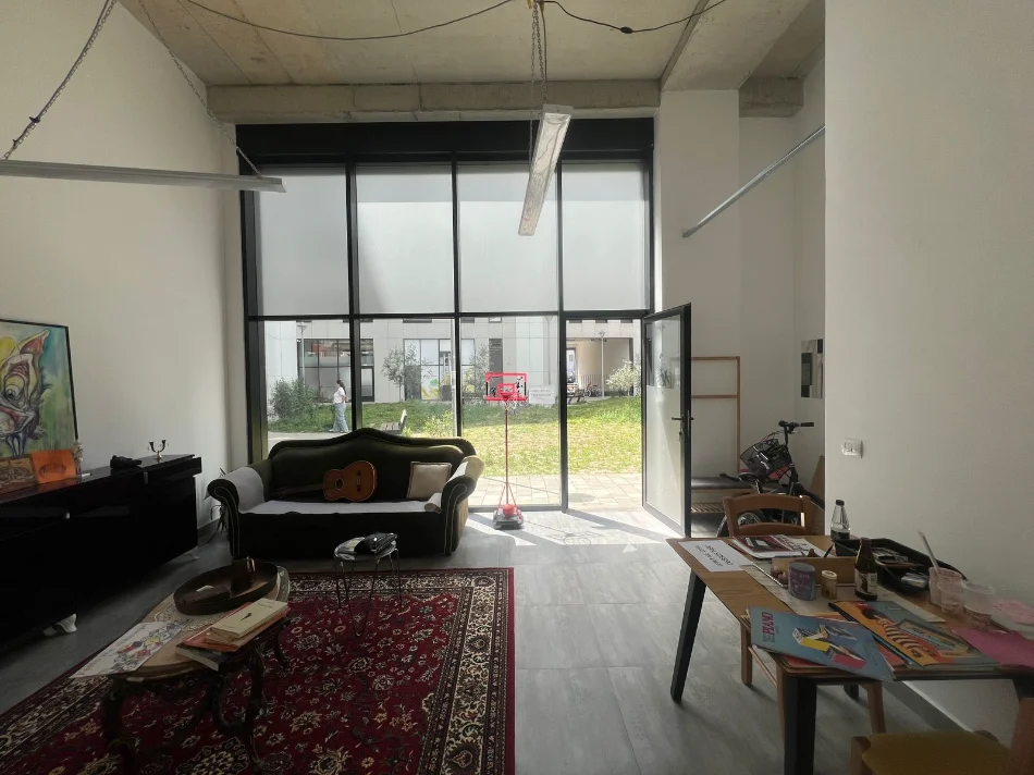 Tirane, jap me qera ambjent biznesi Kati 0, 37 m² 450 € (Jordan Misja)