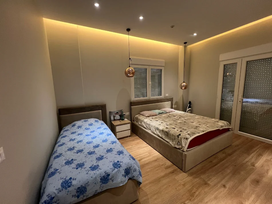 Tirane, jepet me qera apartament 1+1 Kati 1, 55 m² 500 € (Don Bosko)