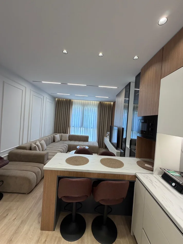 Tirane, shes apartament 1+1 Kati 2, 75 m² 130.000 € (Paskuqan)