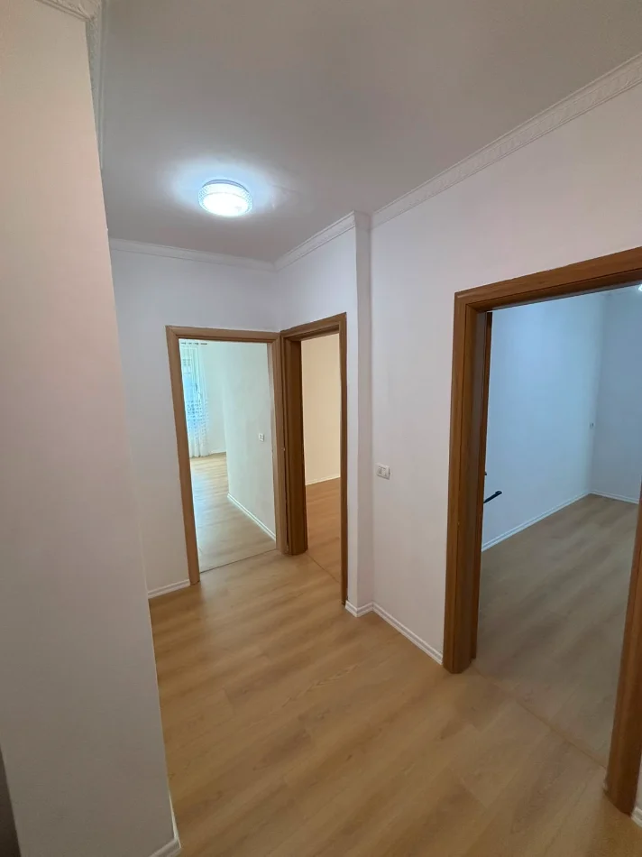 Tirane, shitet apartament 2+1 Kati 2, 89 m² 135.000 € 