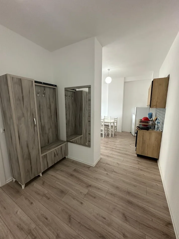 Tirane, shitet apartament 2+1+Ballkon Kati 2, 96 m² 106 mln Leke (Rruga Donald Trump,Kamez,White Crown Residence)