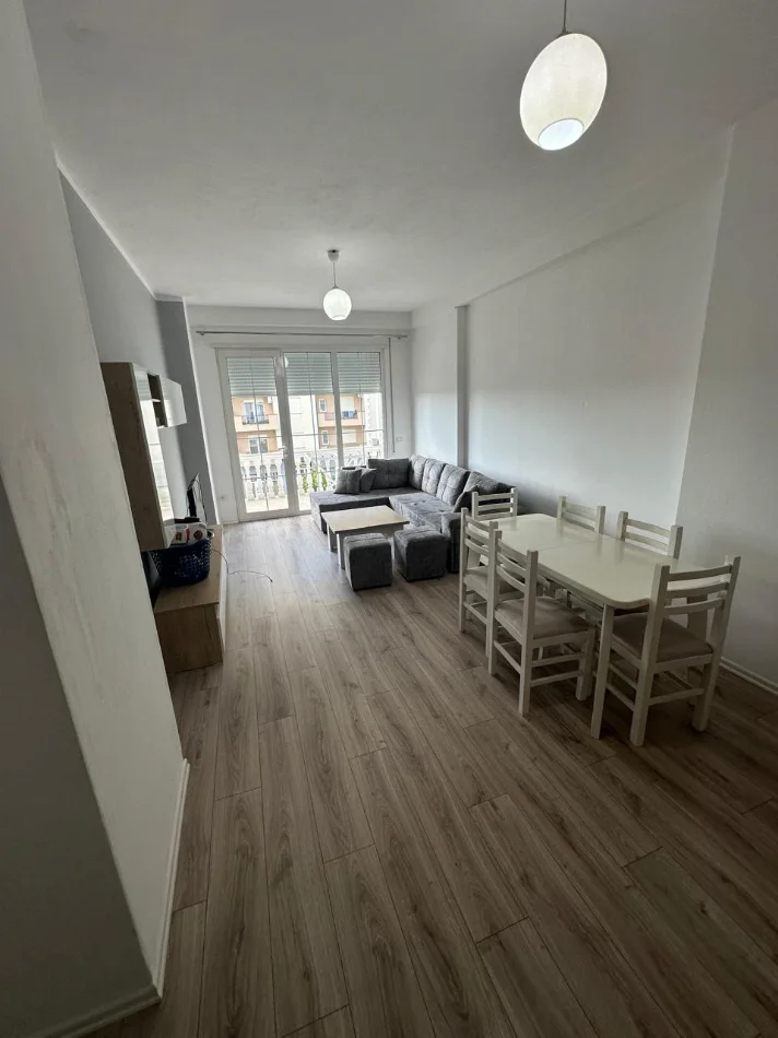 Tirane, shitet apartament 2+1+Ballkon Kati 2, 96 m² 106 mln Leke (Rruga Donald Trump,Kamez,White Crown Residence)