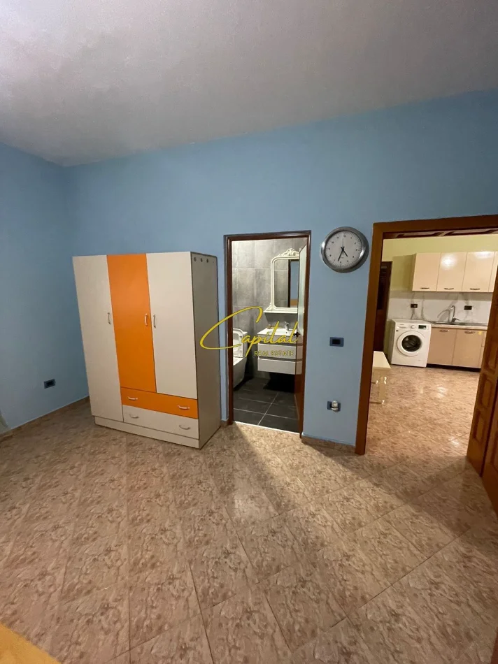 Tirane, jepet me qera apartament 2+1 Kati 2, 90 m² 370 € (ASTIR)