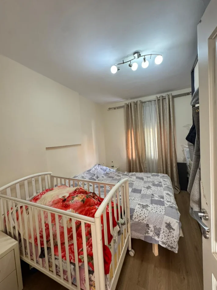 Tirane, shitet 1+1+Ballkon Kati 4, 50 m² 125.000 € 