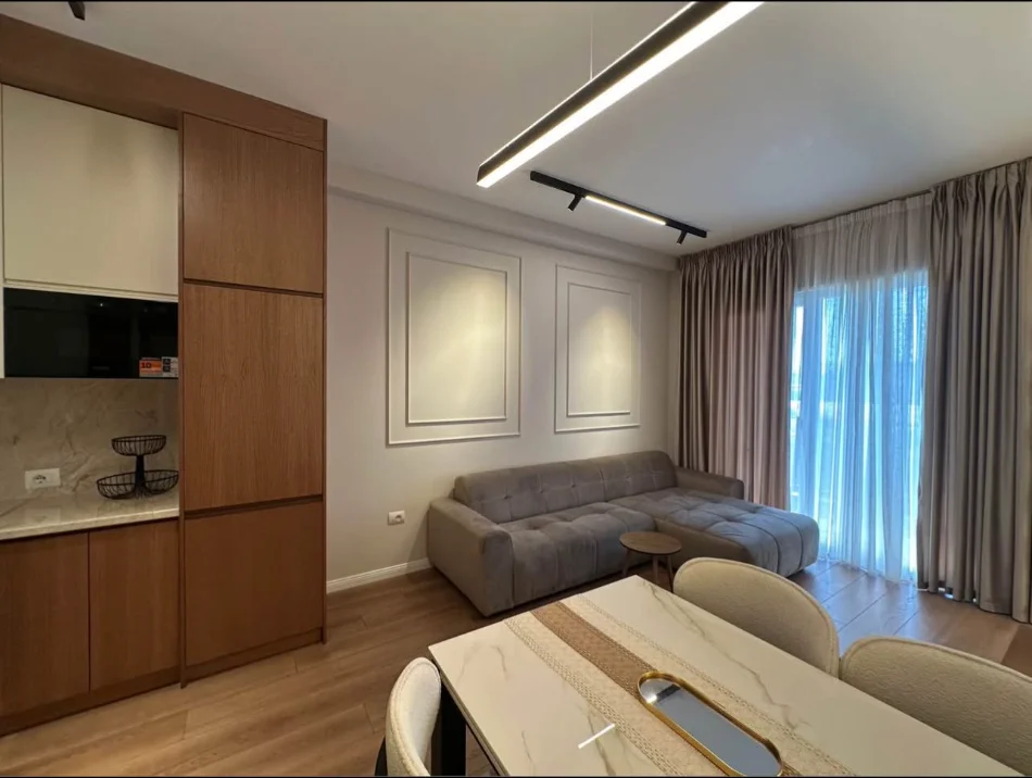 Tirane, shitet apartament 1+1+Ballkon Kati 4, 59 m² 155.000 € (Misto Mame)