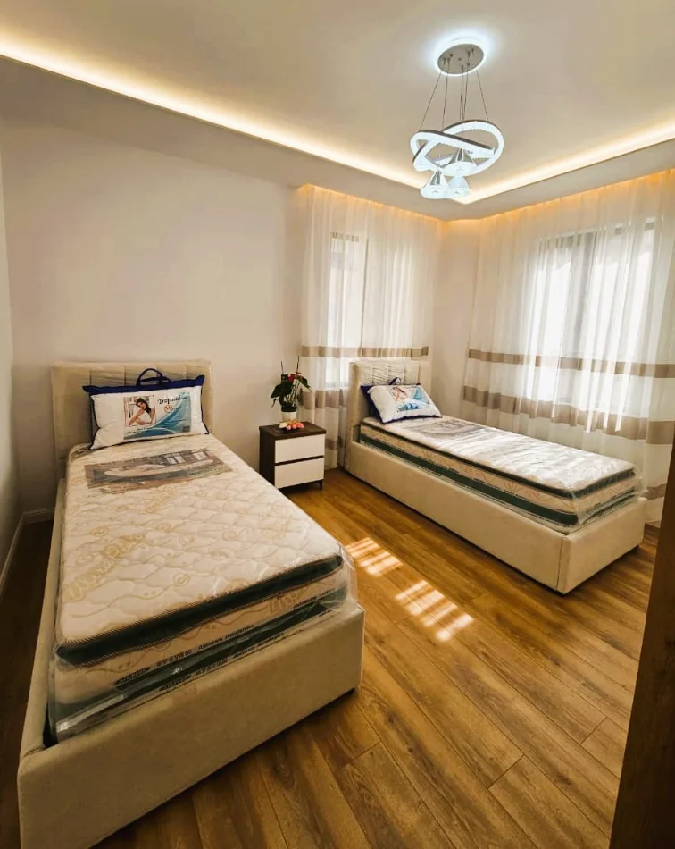 Tirane, shitet apartament 2+1+Aneks+Ballkon Kati 6, 116 m² 255.000 € 