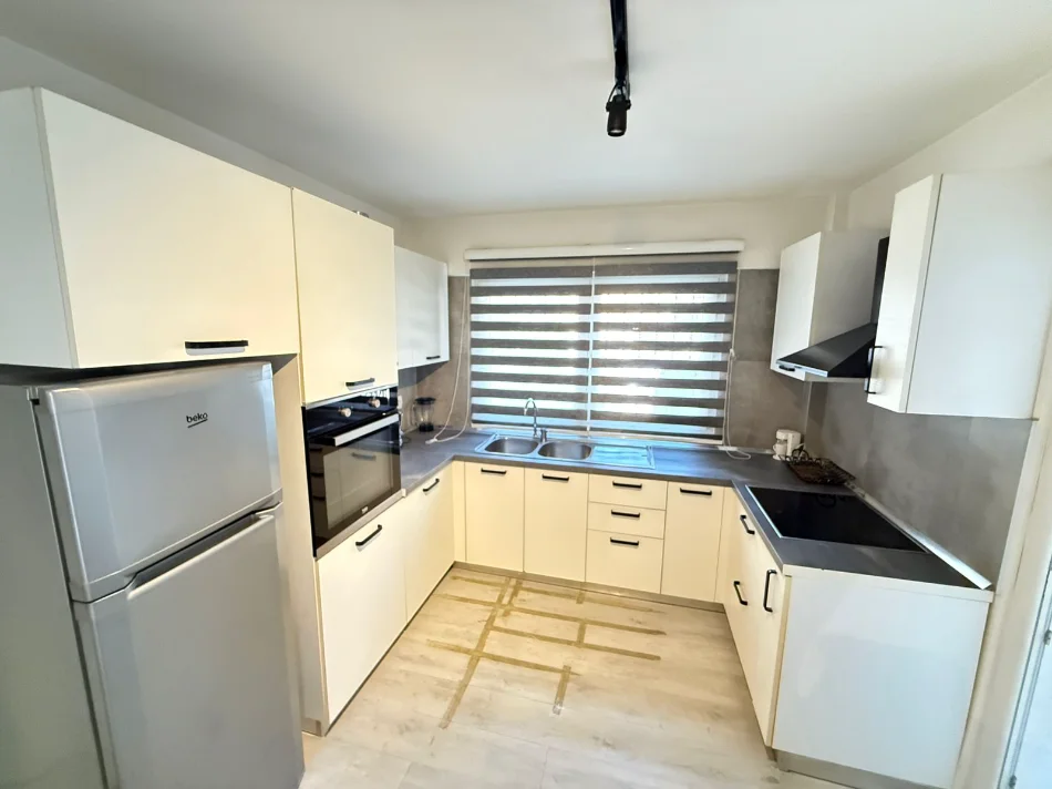 Tirane, jepet me qera apartament 1+1+Ballkon Kati 1, 134 m² 740 € (KARL GEGA)