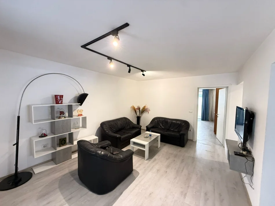 Tirane, jepet me qera apartament 1+1+Ballkon Kati 1, 134 m² 740 € (KARL GEGA)