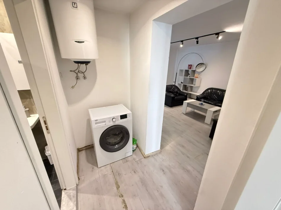 Tirane, jepet me qera apartament 1+1+Ballkon Kati 1, 134 m² 740 € (KARL GEGA)