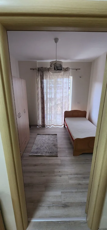 Tirane, shitet apartament 2+1+Ballkon Kati 4, 100 m² 250.000 € (Kopshti Zoologjik)