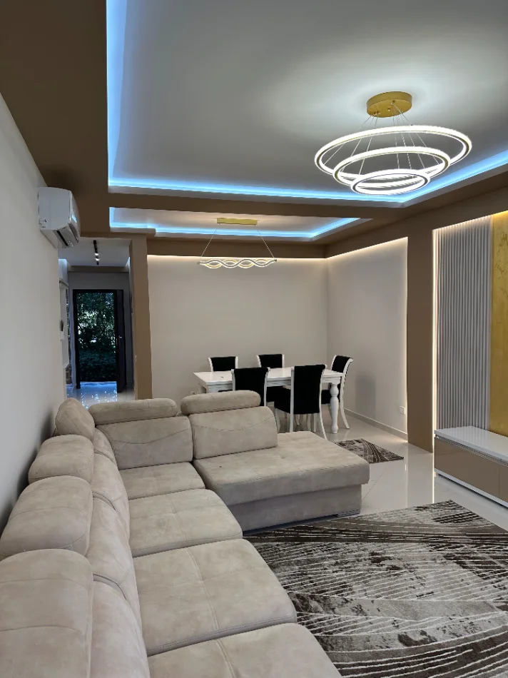 JEPET ME QERA DUPLEX 3+1+POST PARKIMI, REZIDENCA KODRA E DIELLIT 1
